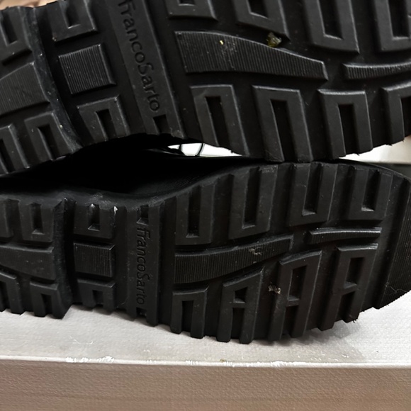 Franco Sarto Laced up Boots Water Resistant - Picture 5 of 5